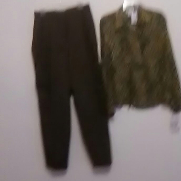 Jacket - Picture 10 of 10